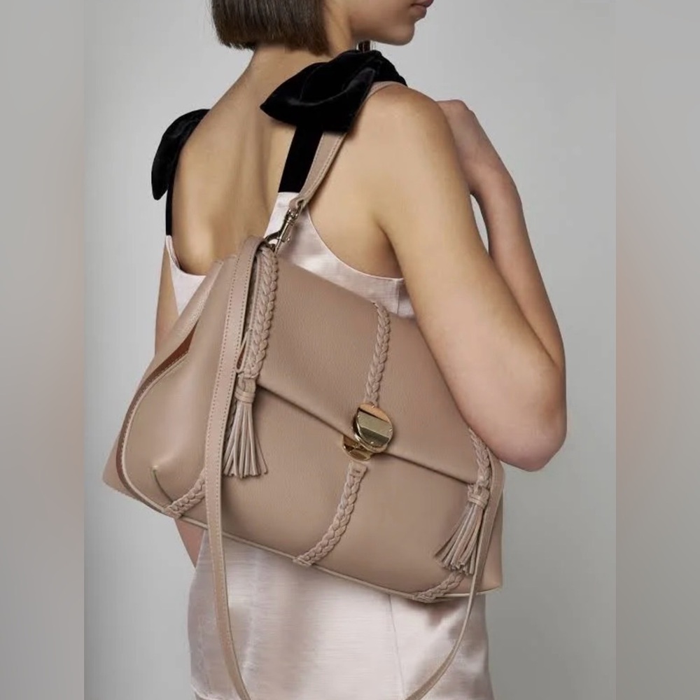 CHLOE Penelope Elegant Leather Shoulder/ Crossbody Medium Bag Stunning, Like New